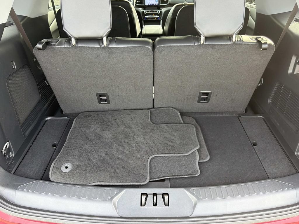 Certified 2023 Ford Explorer Limited w/ Equipment Group 301A AWD/4WD image 16