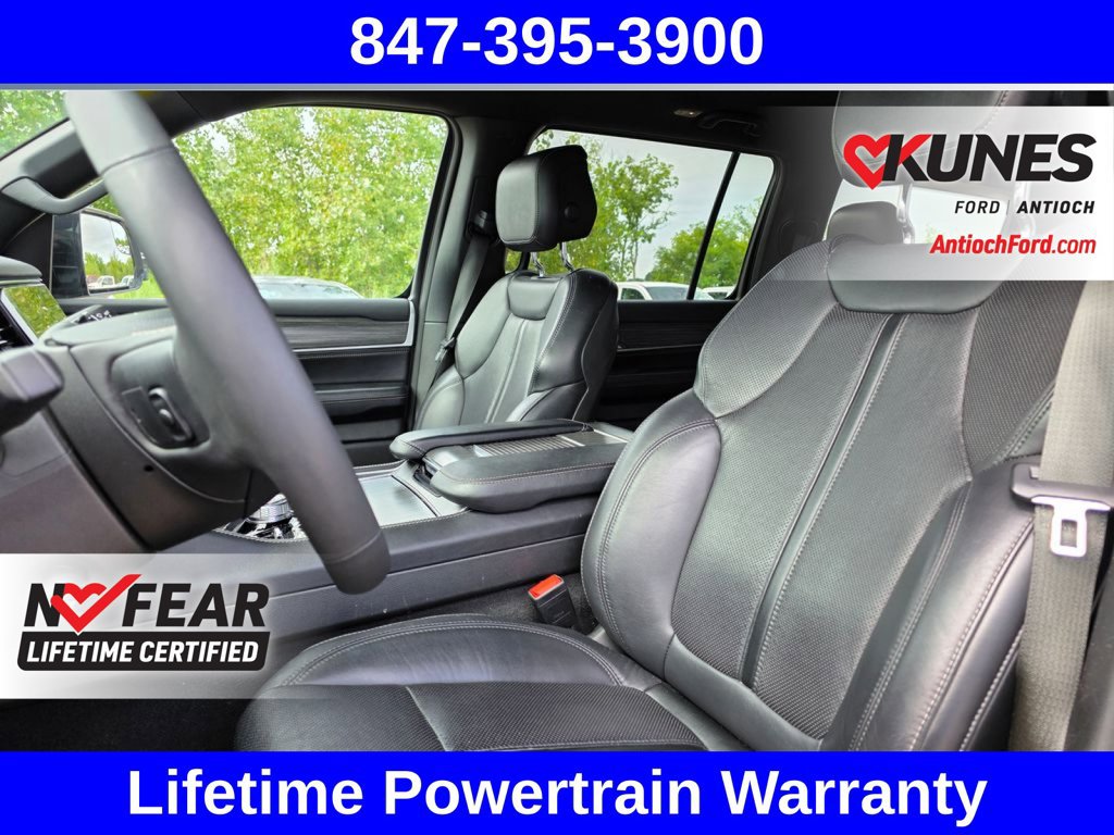 Used 2024 Jeep Wagoneer Series II w/ Flexible Seating Group AWD/4WD image 18