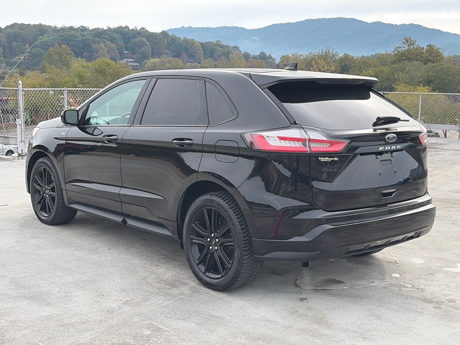 Certified 2022 Ford Edge ST-Line AWD/4WD image 4