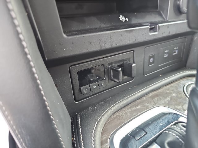 Used 2023 Nissan Armada Platinum w/ Captain's Chairs Package AWD/4WD image 26