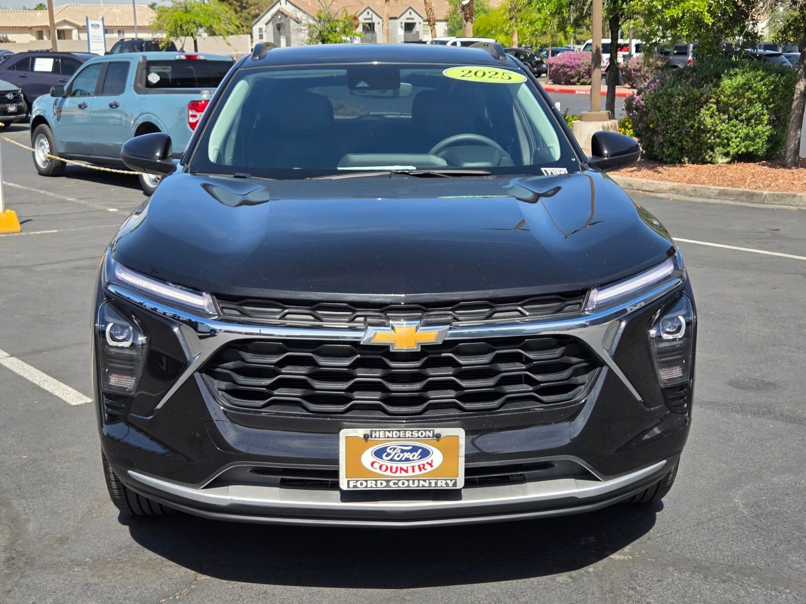 Used 2025 Chevrolet Trax LT image 8