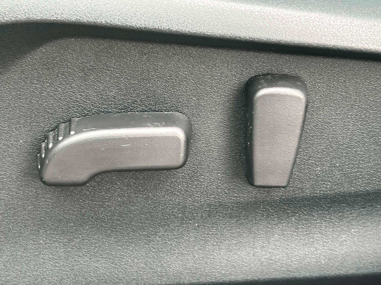 Used 2023 Subaru Ascent Onyx Edition image 16