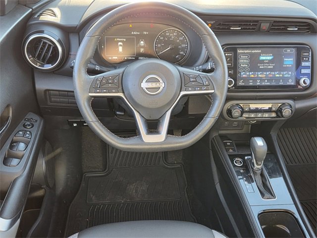 Used 2023 Nissan Kicks SR w/ SR Premium Package image 11