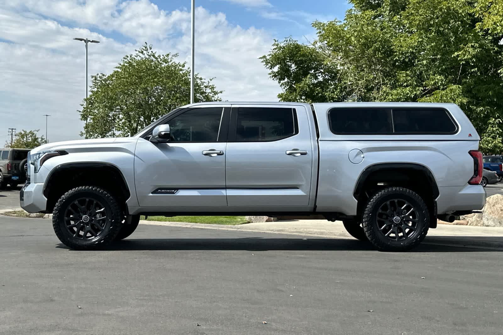 Used 2024 Toyota Tundra Platinum AWD/4WD image 5