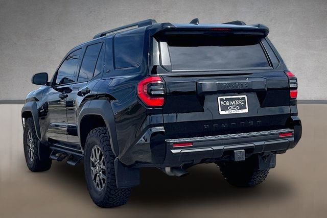 Used 2025 Toyota 4Runner SR5 AWD/4WD image 11