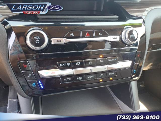 Certified 2023 Ford Explorer Limited AWD/4WD image 27