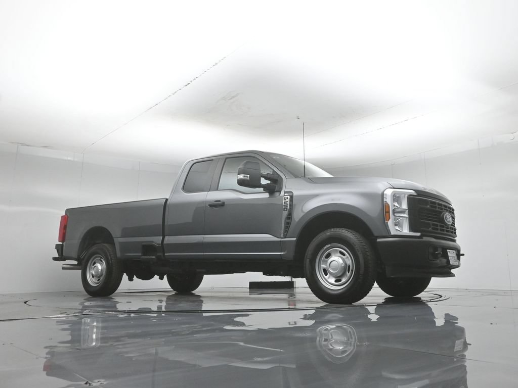 Certified 2025 Ford F250 XL RWD image 4