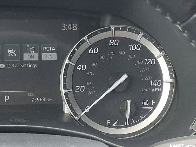 Used 2022 Toyota Highlander XLE AWD/4WD image 22