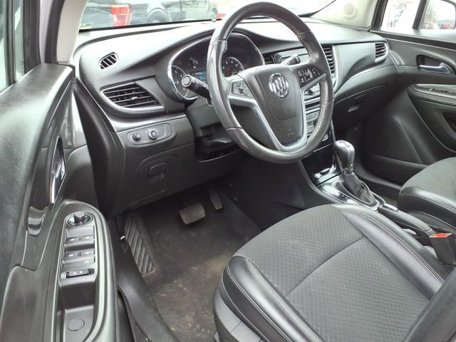 Used 2022 Buick Encore Preferred w/ Safety Package image 21