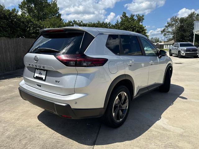 Used 2024 Nissan Rogue SV FWD image 10