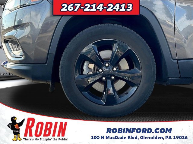 Used 2020 Jeep Cherokee Latitude Plus AWD/4WD image 32