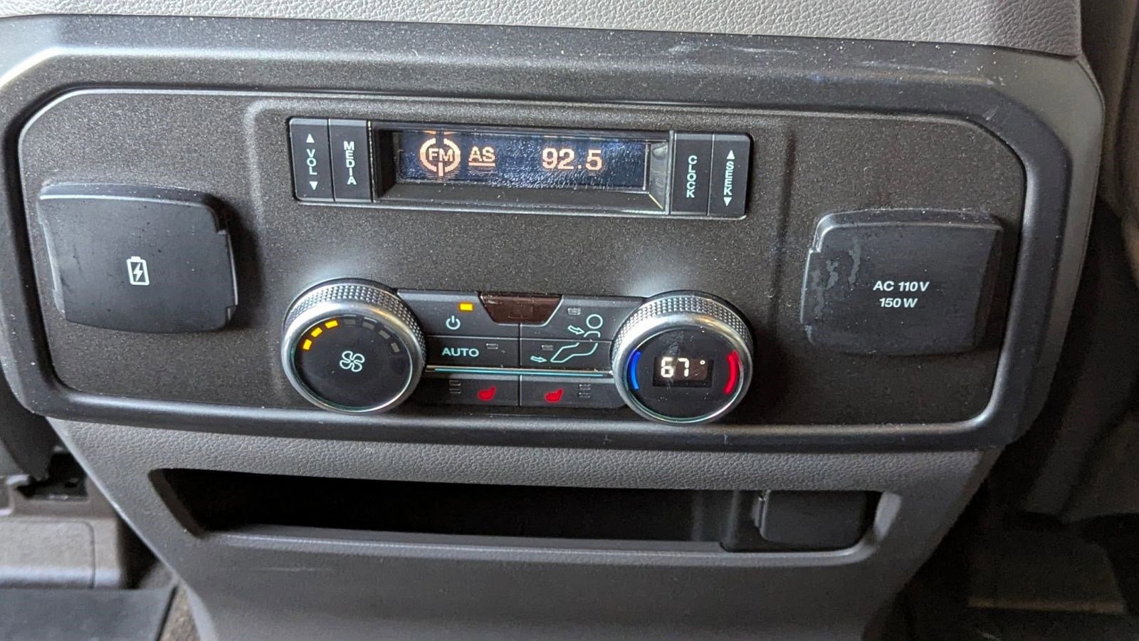 Certified 2019 Ford Expedition Limited w/ Equipment Group 301A image 25