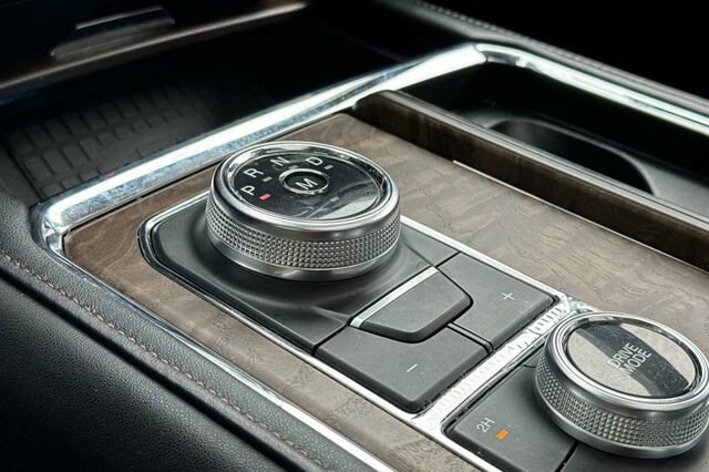 Certified 2020 Ford Expedition Max Platinum image 20