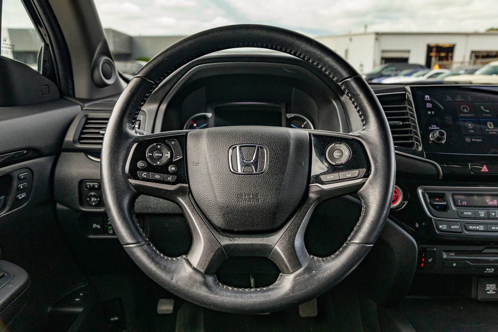 Used 2021 Honda Pilot Touring image 25