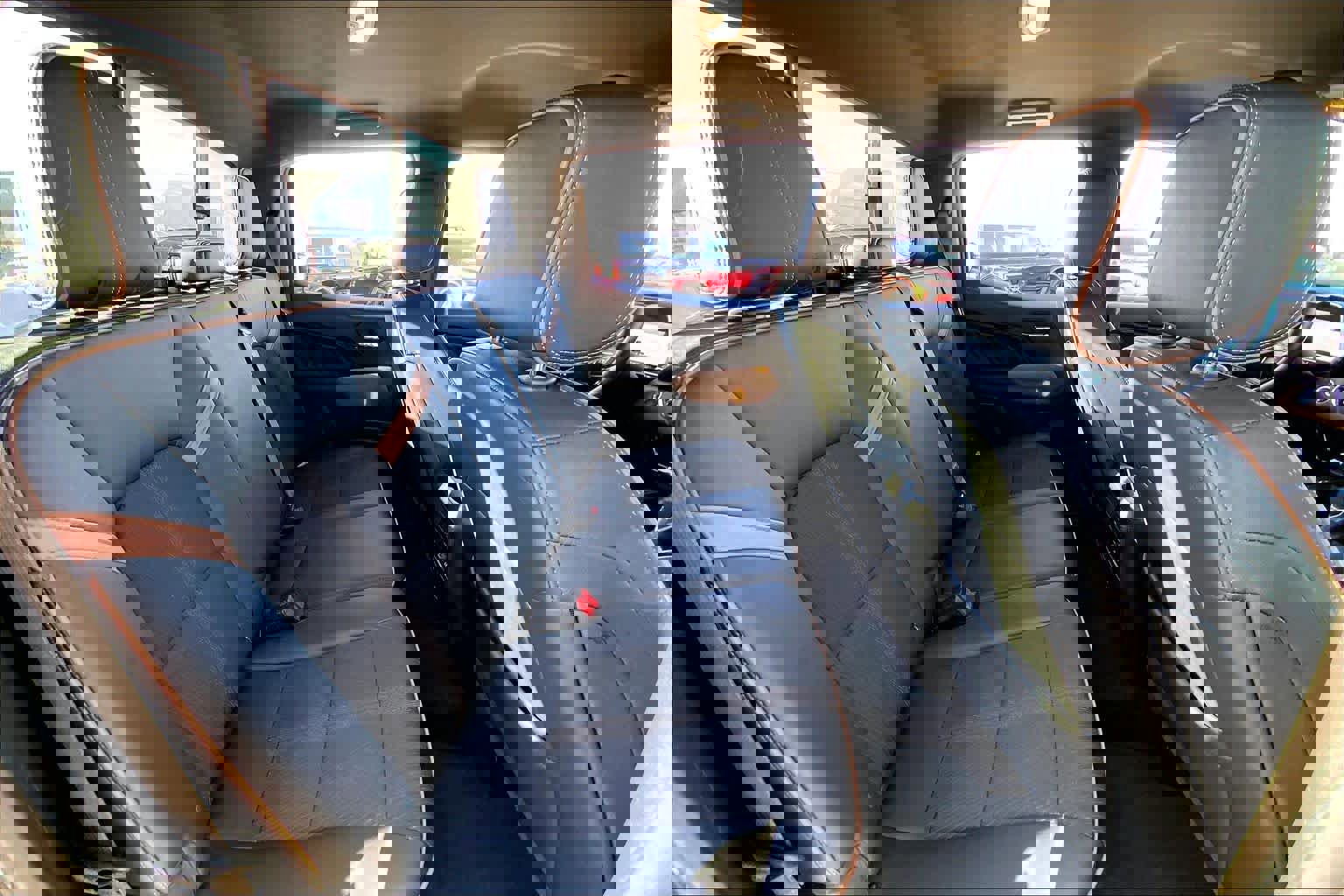 Used 2024 GMC Canyon AT4 image 19