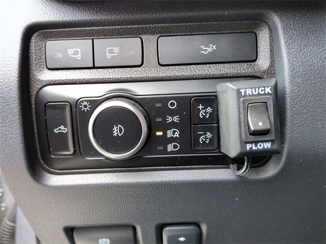 Certified 2024 Ford F350 Lariat w/ Chrome Package image 14