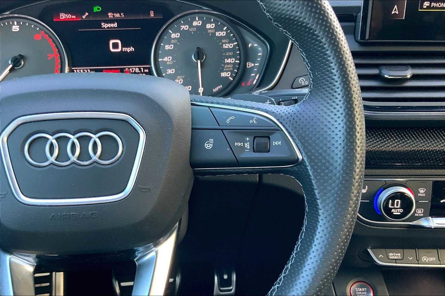 Used 2022 Audi SQ5 Premium image 25