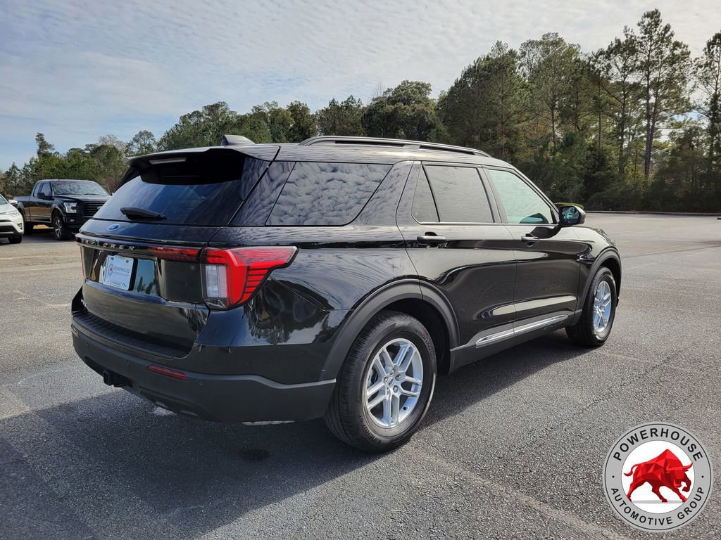 Certified 2025 Ford Explorer Active image 5