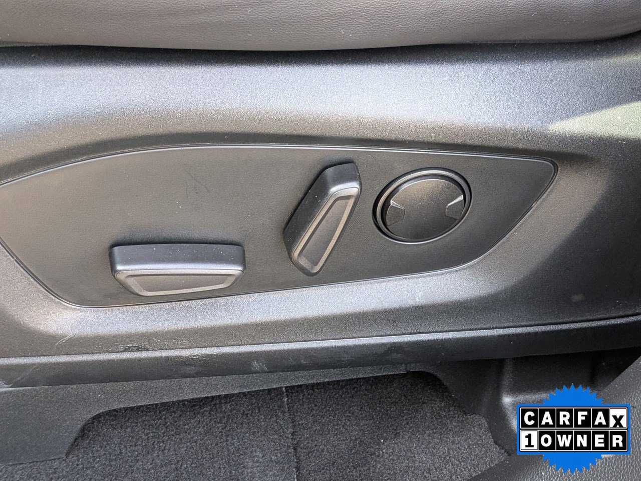 Certified 2023 Ford Explorer XLT w/ Equipment Group 202A image 23