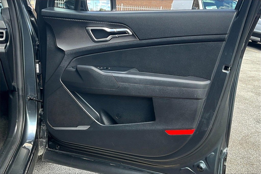 Used 2024 Kia Sportage LX image 22