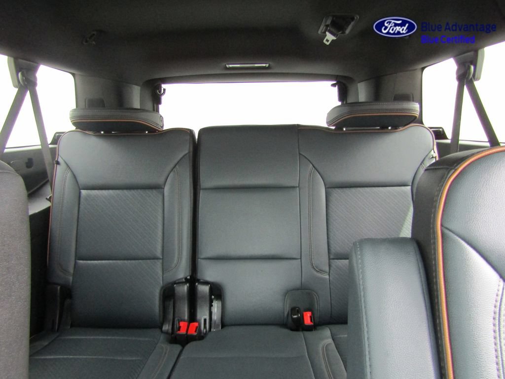Used 2025 GMC Yukon XL AT4 w/ AT4 Premium Package AWD/4WD image 22