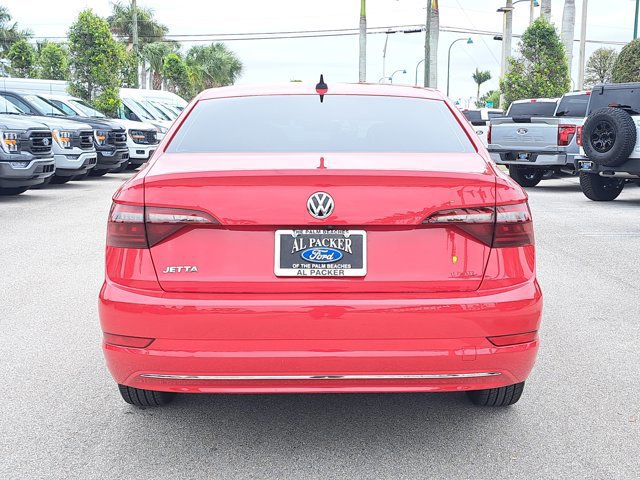 Used 2021 Volkswagen Jetta SEL image 3