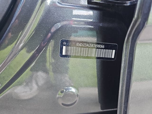 Used 2024 Kia Soul LX w/ Option Group 015 FWD image 32