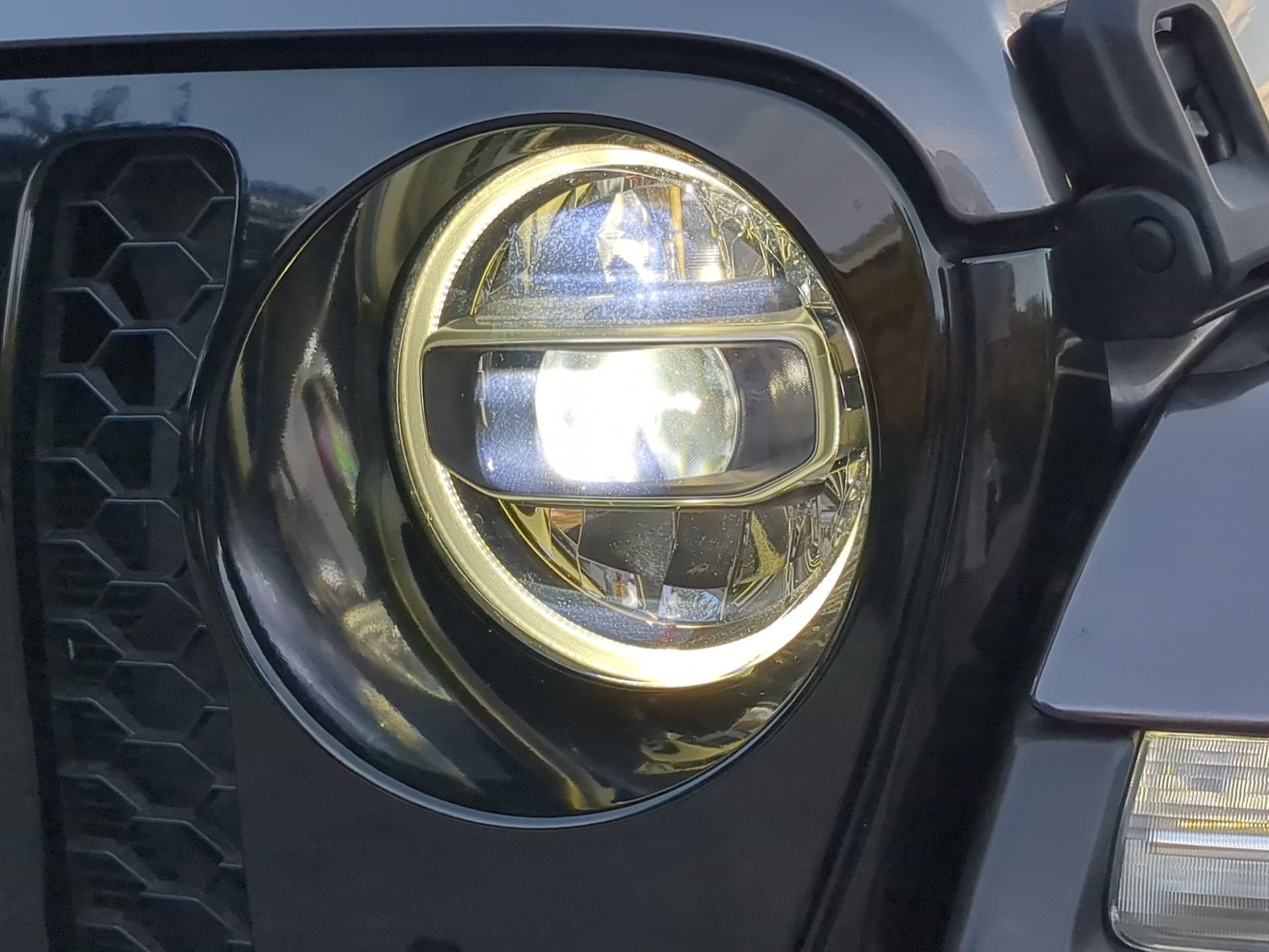 Used 2022 Jeep Gladiator Sport AWD/4WD image 42