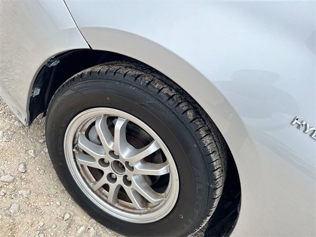 Used 2017 Toyota Prius Four image 38