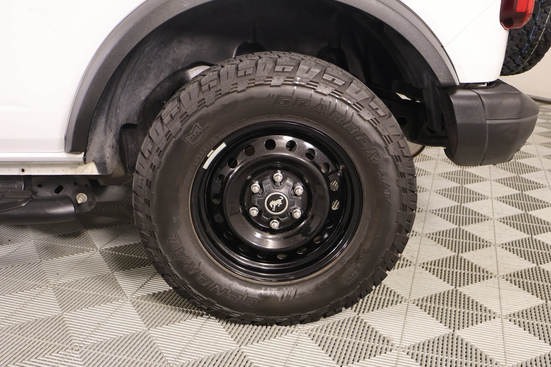 Certified 2023 Ford Bronco Black Diamond AWD/4WD image 19