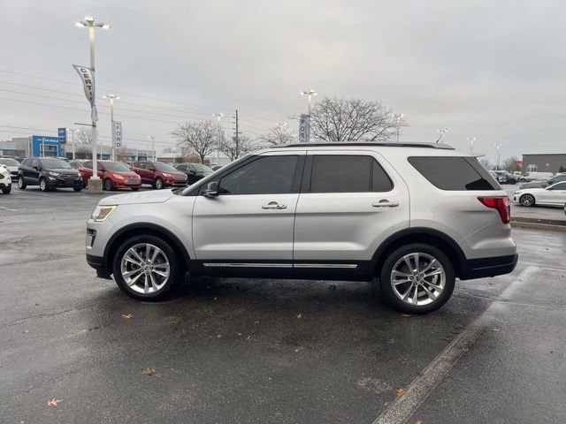 Certified 2018 Ford Explorer XLT w/ Equipment Group 202A image 5