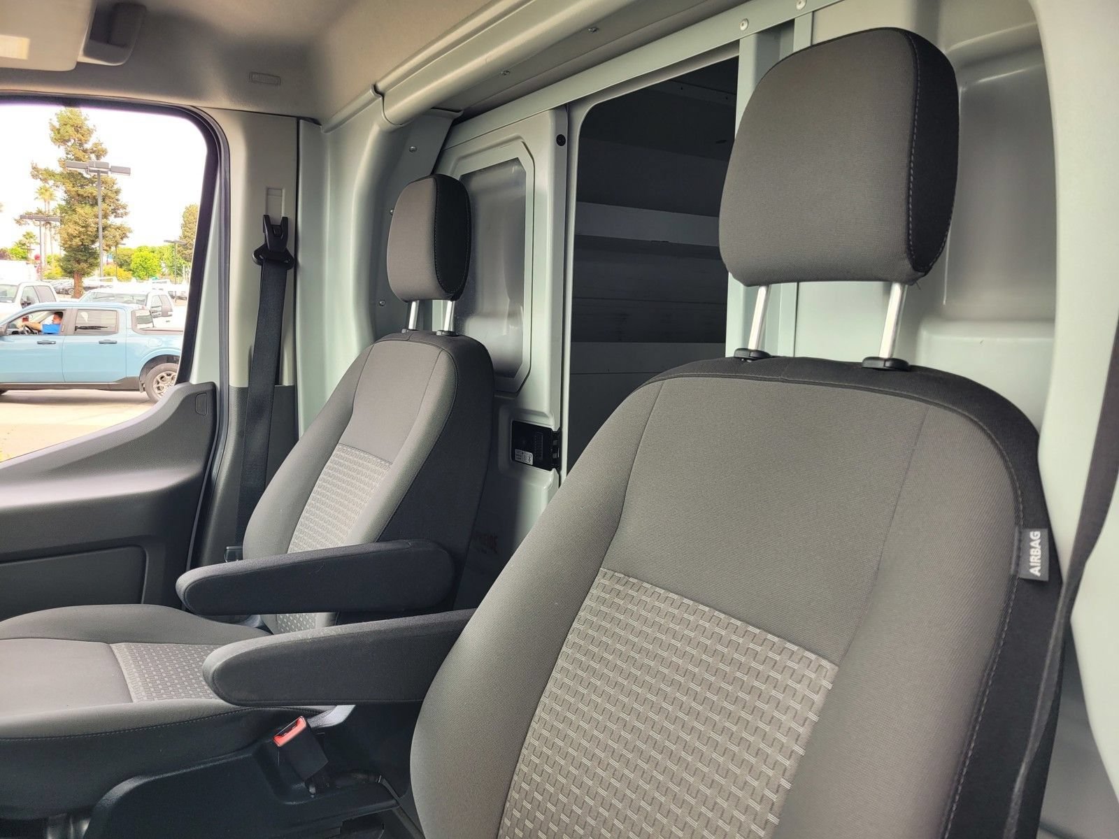 Certified 2022 Ford Transit 350 w/ Interior Upgrade Package RWD image 16