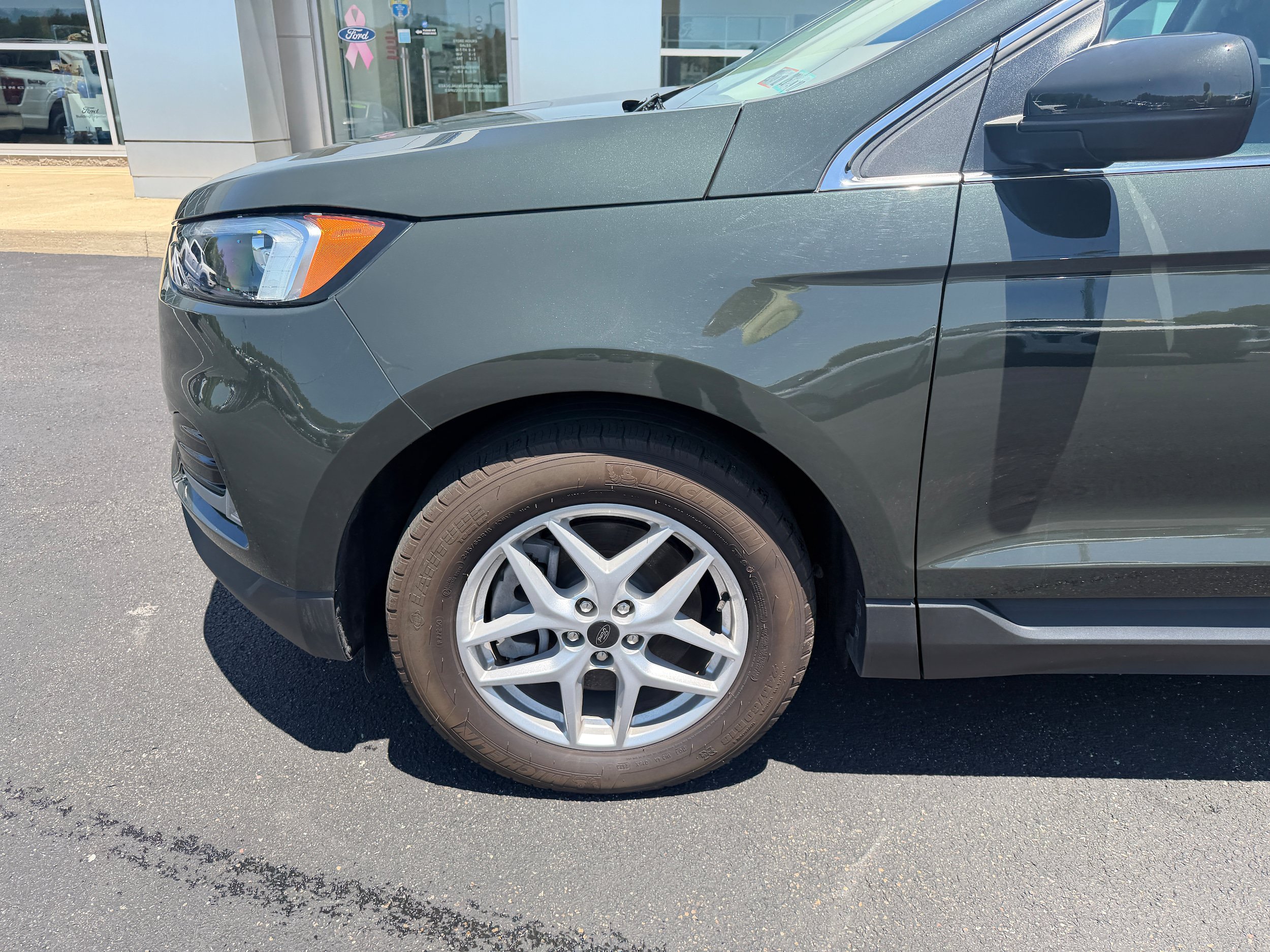 Certified 2024 Ford Edge SEL w/ Convenience Package AWD/4WD image 11