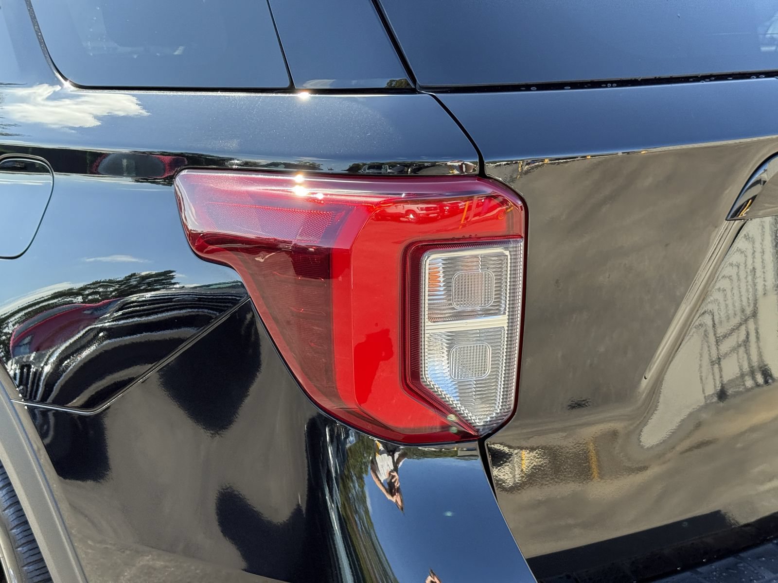 Certified 2023 Ford Explorer ST w/ Equipment Group 401A AWD/4WD image 10