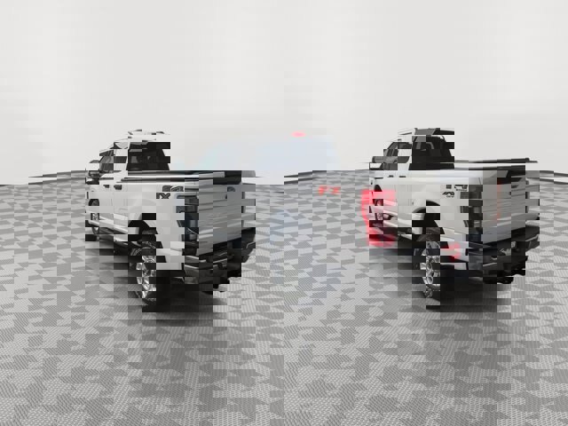 Certified 2020 Ford F250 XLT w/ XLT Value Package image 5