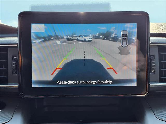 Certified 2022 Ford Explorer XLT w/ Equipment Group 202A image 31