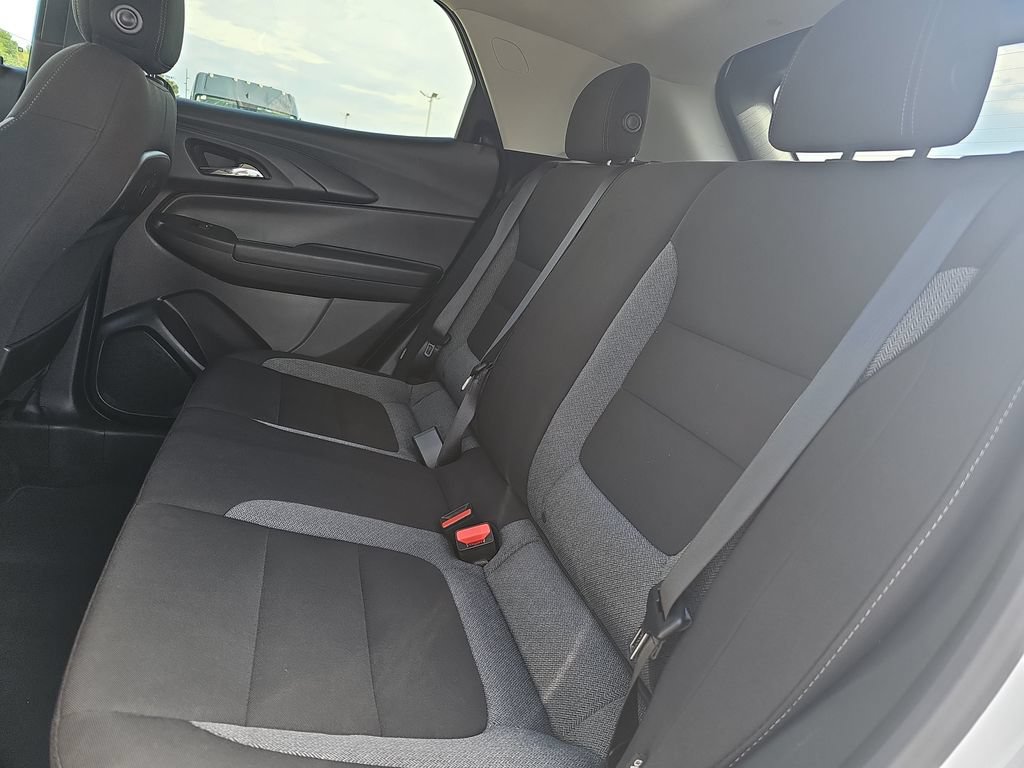 Used 2025 Chevrolet TrailBlazer LT FWD image 13