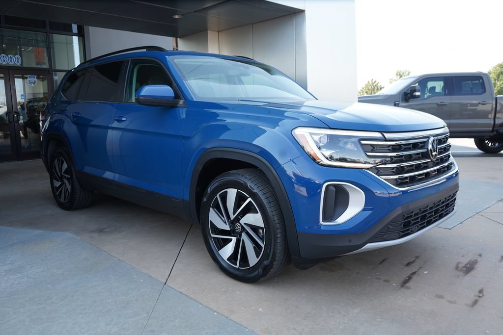 Used 2026 Volkswagen Atlas SE AWD/4WD image 3