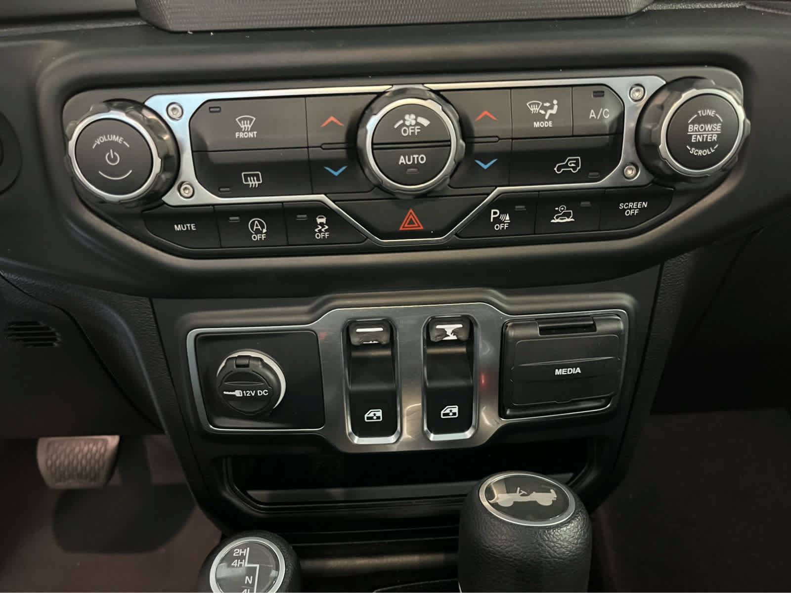 Used 2021 Jeep Wrangler Sport AWD/4WD image 30