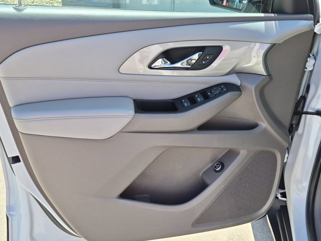 Used 2018 Chevrolet Traverse LT FWD image 13
