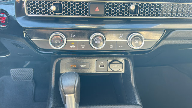 Used 2023 Honda Civic LX image 21