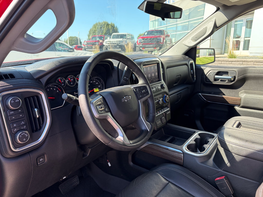 Used 2020 Chevrolet Silverado 1500 RST w/ Rally Edition AWD/4WD image 9