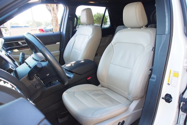 Certified 2018 Ford Explorer Limited w/ Equipment Group 301A FWD image 20