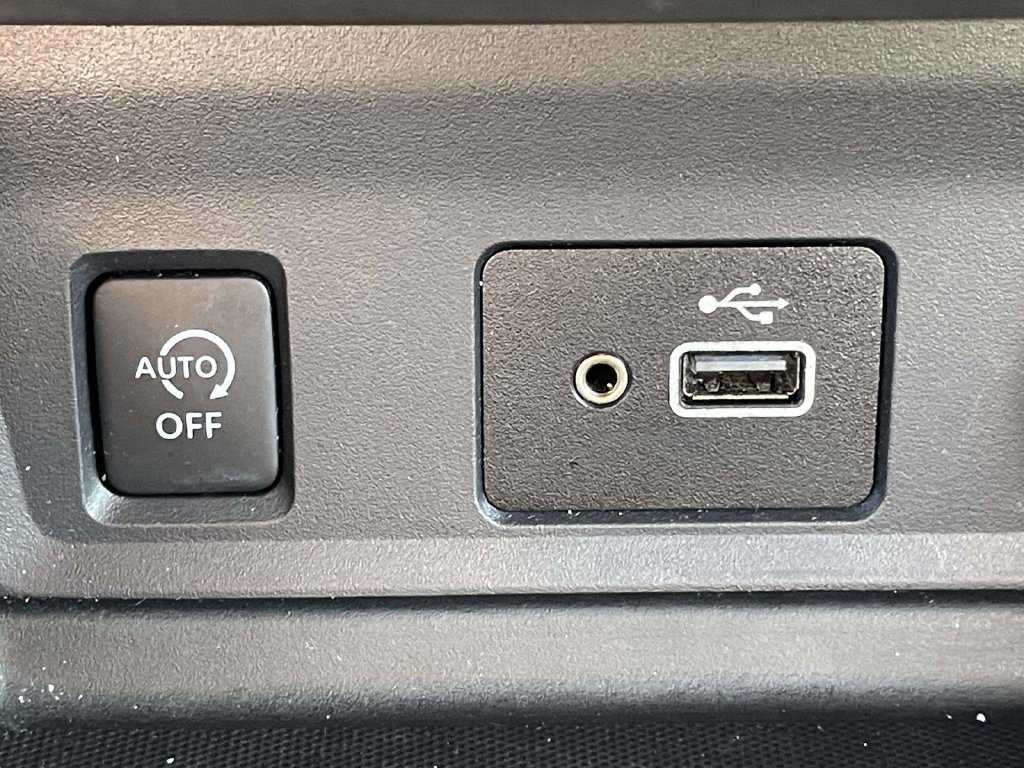 Used 2025 Nissan Sentra S FWD image 21