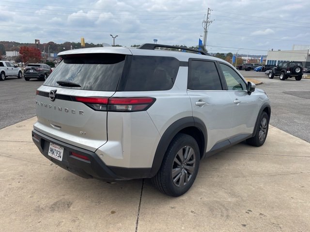 Used 2024 Nissan Pathfinder SV image 5