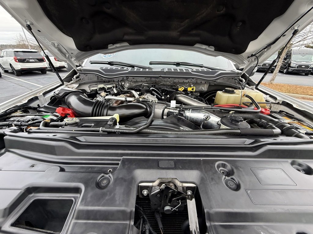 Certified 2019 Ford F250 Platinum w/ Platinum Ultimate Package image 32