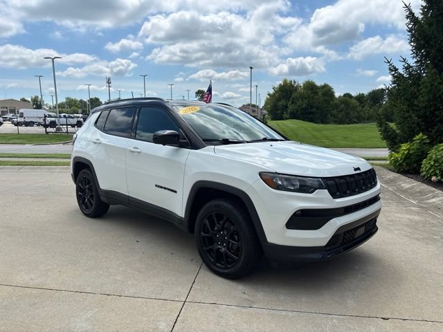 Used 2022 Jeep Compass Latitude w/ Convenience Group AWD/4WD image 33
