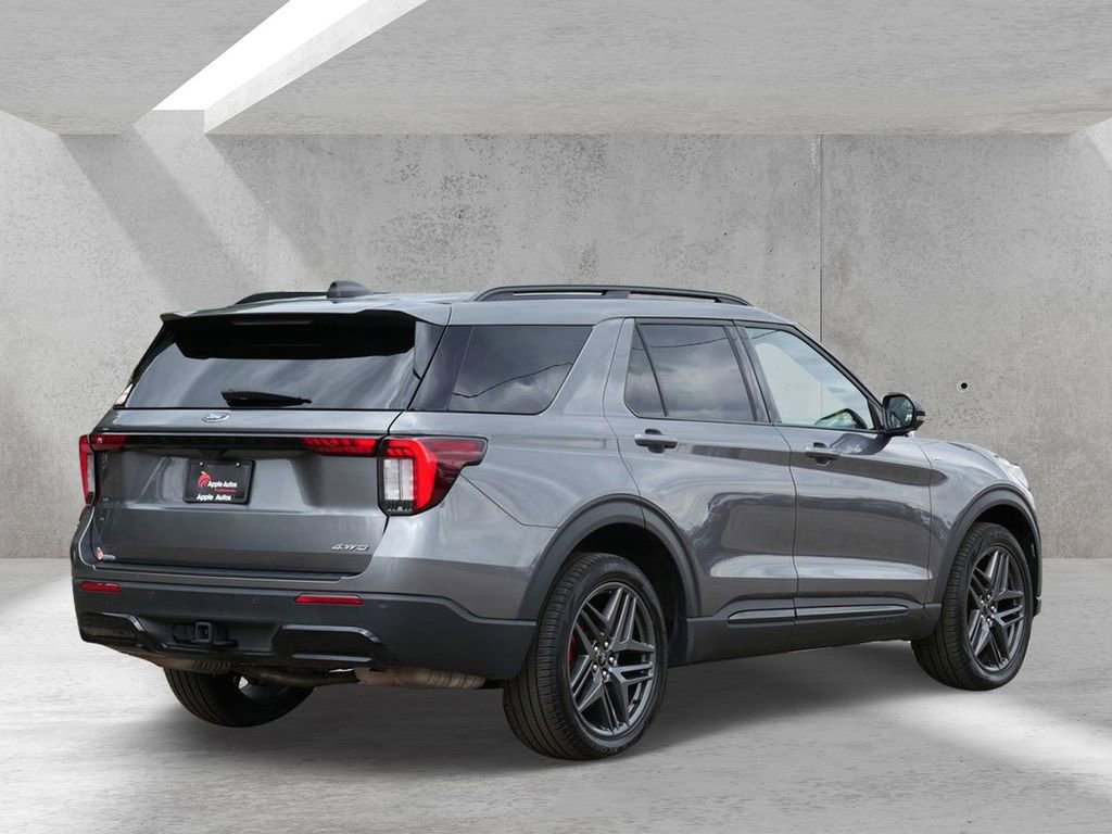 Certified 2025 Ford Explorer ST-Line w/ ST-Line Street Pack AWD/4WD image 3