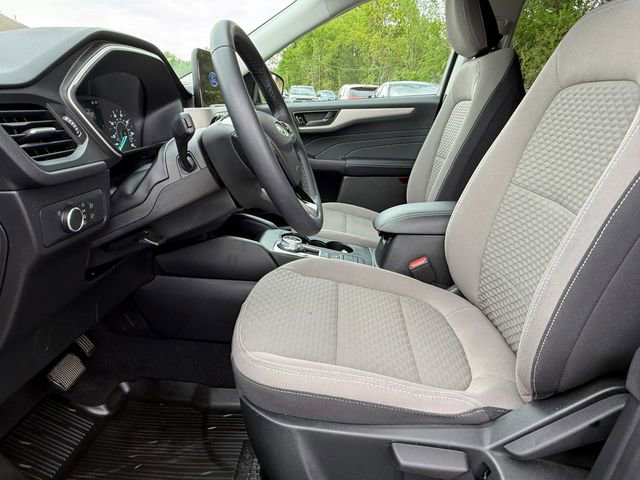 Certified 2022 Ford Escape SE w/ Cold Weather Package FWD image 17