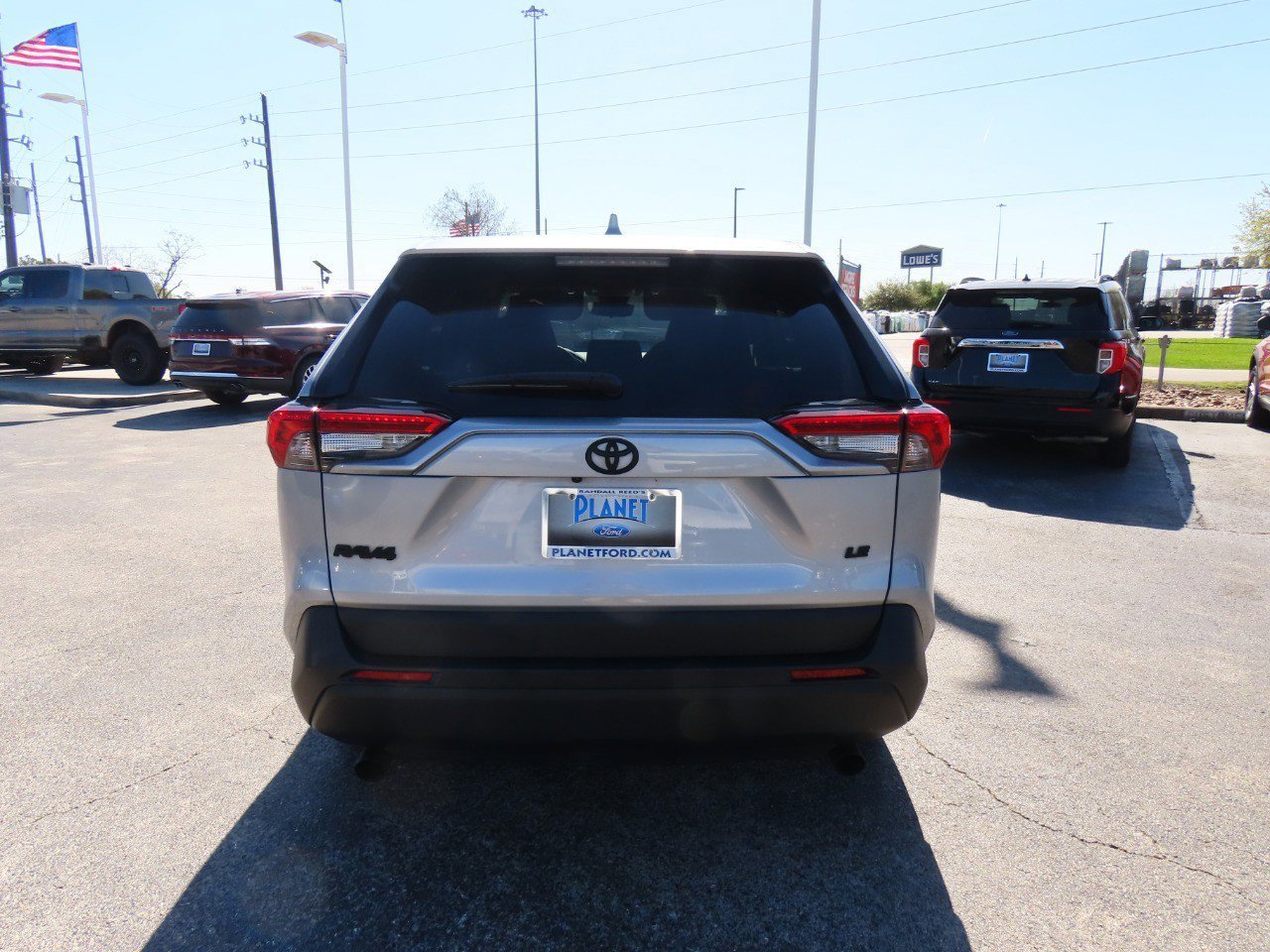 Used 2024 Toyota RAV4 LE image 4